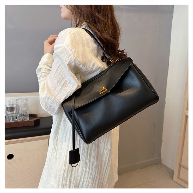 Handgehaltene Platintasche für Damen 2024 im neuen Stil koreanische Nischen-Unterarmtasche High-End-stiolle_voghion.com