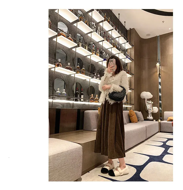 Moda Punta Quadrata Soffice Balletto Appartamento 2025 Inverno Caldo Peluche Cappotto Donna Comodo Pelliccia Mary Jane Scarpa atos 241122_voghion.com