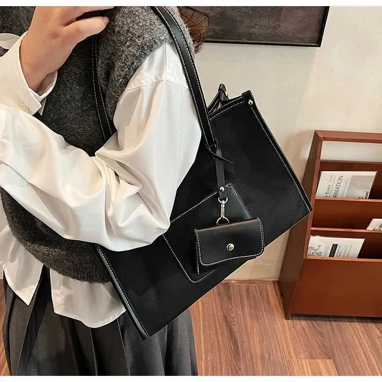 Women's Large Capacity Suede Shoulder Bag For Casual Commuting_voghion.com