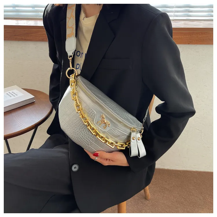 Thick Chain Women's Waist Fanny Pack Fashion Crossbody Chest Bags Female Belt Crocodile Shoulder Bag_voghion.com