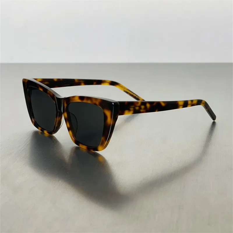 Occhiali da sole designer uomo e donna polarizzati neri_voghion.com