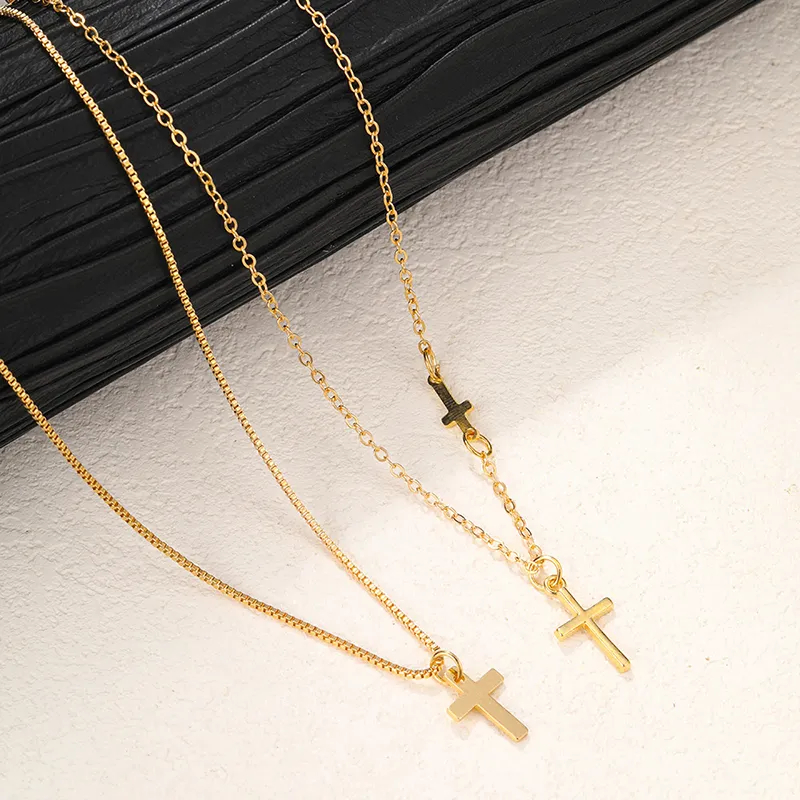 Colliers pendentifs Collier simple à double couche en croix pour femmes Chaîne élégante à gouttelettes de strass Colliers fins_voghion.com