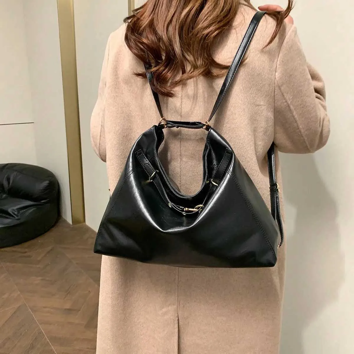 New Vintage Classic One Shoulder Bags Casual Simple Y2K Backpack Large Capacity Commute Great Gift For Women Y241216_voghion.com