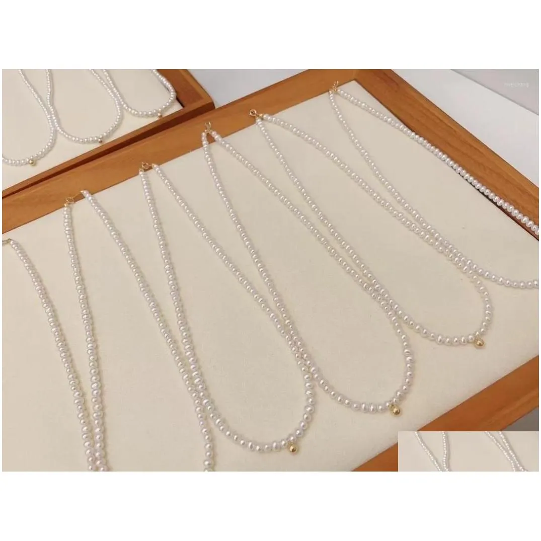 Elegante natuurlijke zoetwaterparelketting met ovale parels_voghion.com