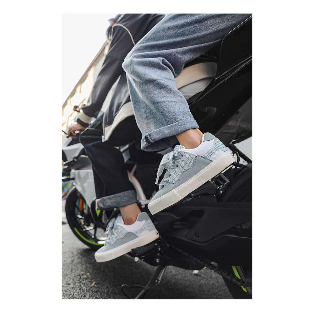 2025 Spring New Bread for Men, Versatile, Niche, Couple Canvas Skateboarding Shoes X100-1_voghion.com