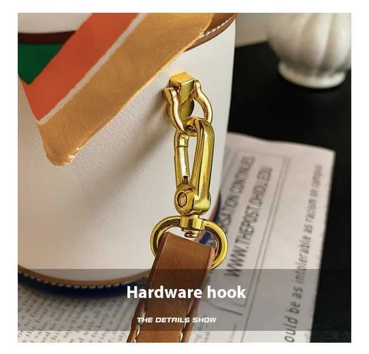 Borsa a secchiello in tela beige borsa a tracolla e a mano_voghion.com