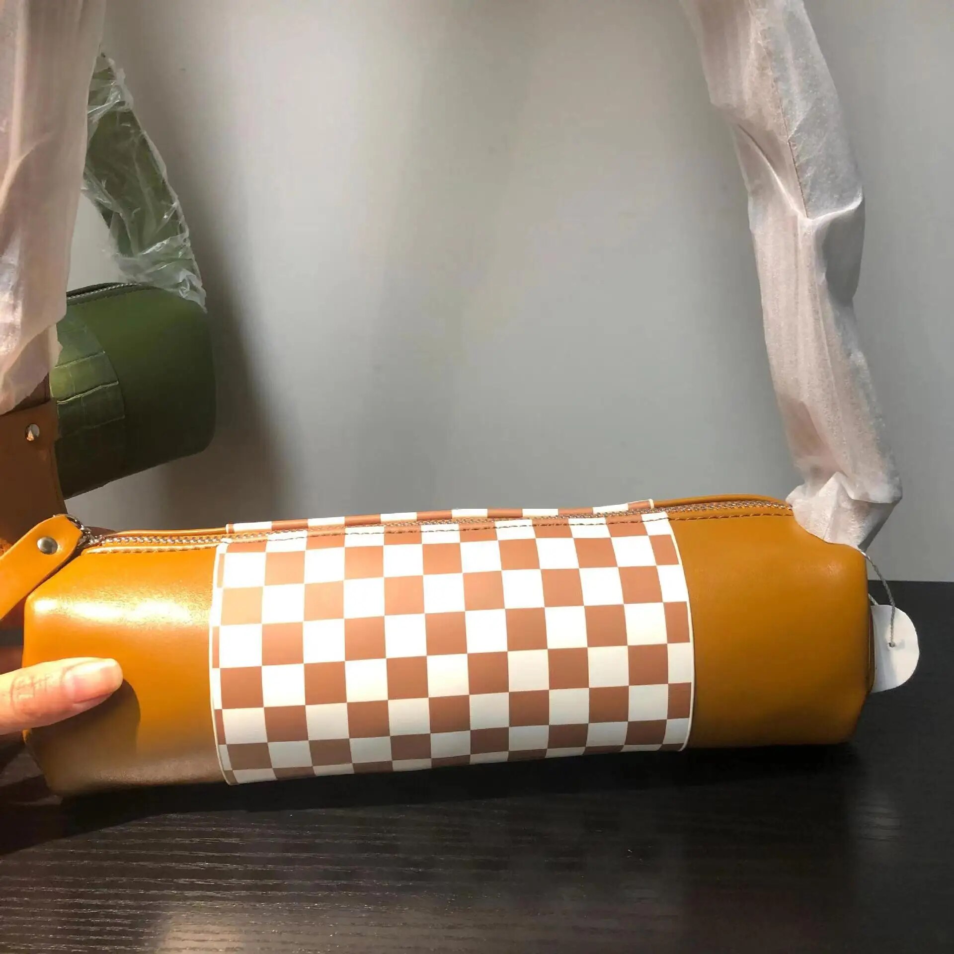 Nouveau porte-stylo cylindrique sous les aisselles large sangle couleur assortie tube de bambou sac à bandoulière_voghion.com