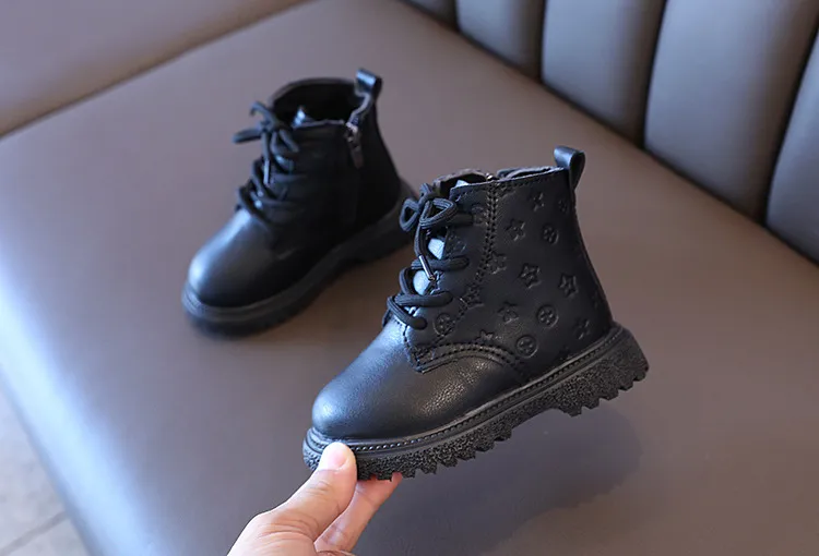 Botas altas de nieve de invierno para niños de moda 2024, zapatos de cuero para niños, lindas botas impermeables hasta los tobillos, botas cálidas para niñas, tallas para bebés_voghion.com