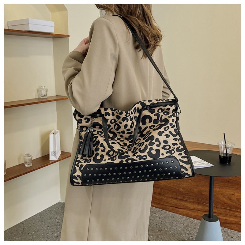 Handtaschen Große Kapazität im französischen Stil Damen 2023 Neue Tasche mit Leopardenmuster Einkaufstasche_voghion.com