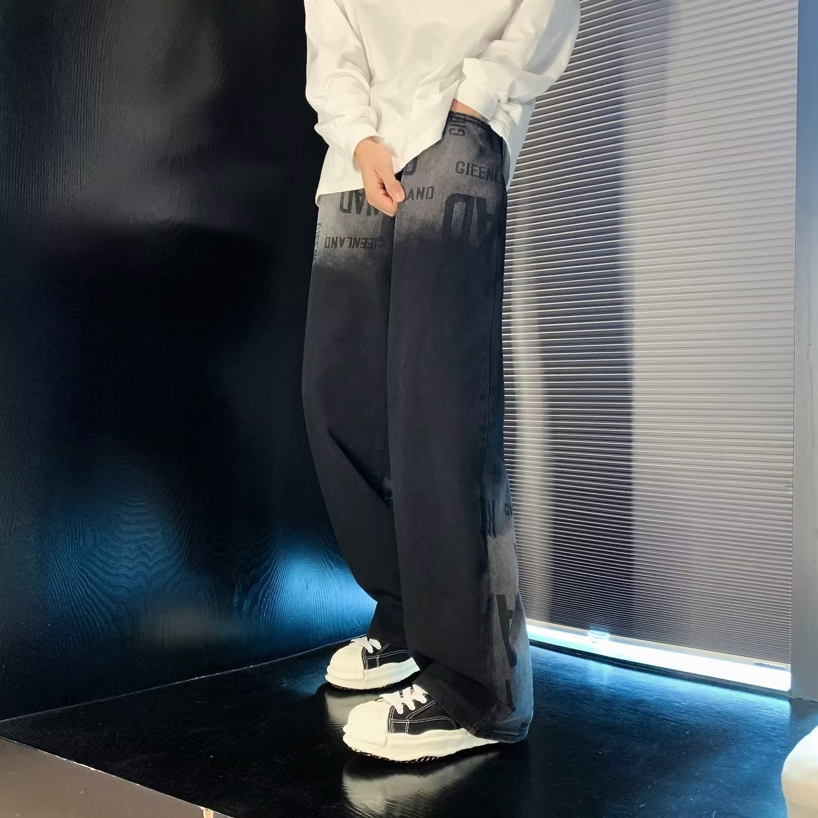 Bitte beachten Sie die Größentabelle!   Please refer to the size chart in the picture Gradient denim summer thin loose straight wide leg men's _voghion.com