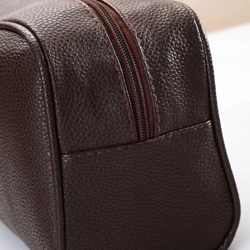 Borse per il lavaggio da viaggio con lettere personalizzate, possono gestire una borsa per il trucco multifunzionale e di grande capacità per uomo e donna_voghion.com