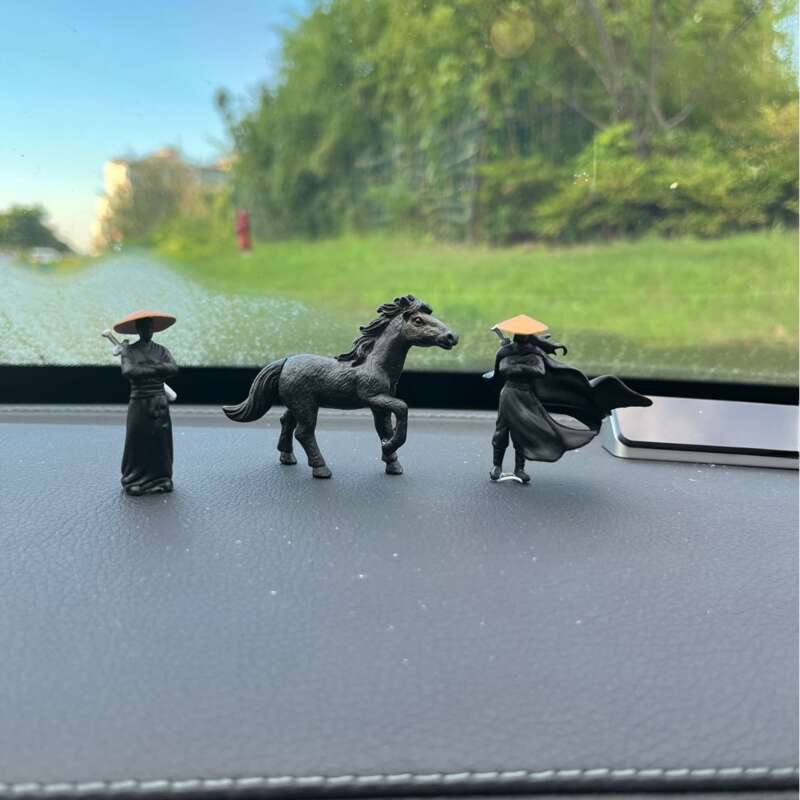 Hanjiang Lonely Shadow Style Xiake Ornament Jianghu Ancient Swordsman Center Console Display Car Decoration_voghion.com