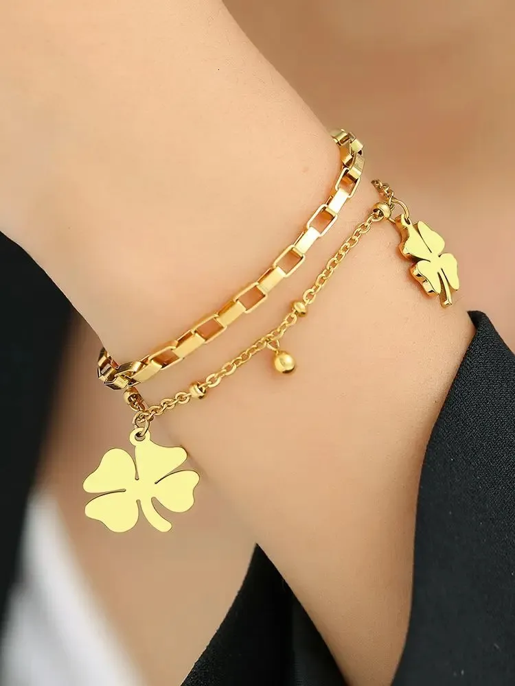 Bracelets en acier inoxydable à la mode avec pendentif en forme de trèfle à cloche fine et perles superposées, bracelet tendance pour femmes, bijoux de festival_voghion.com