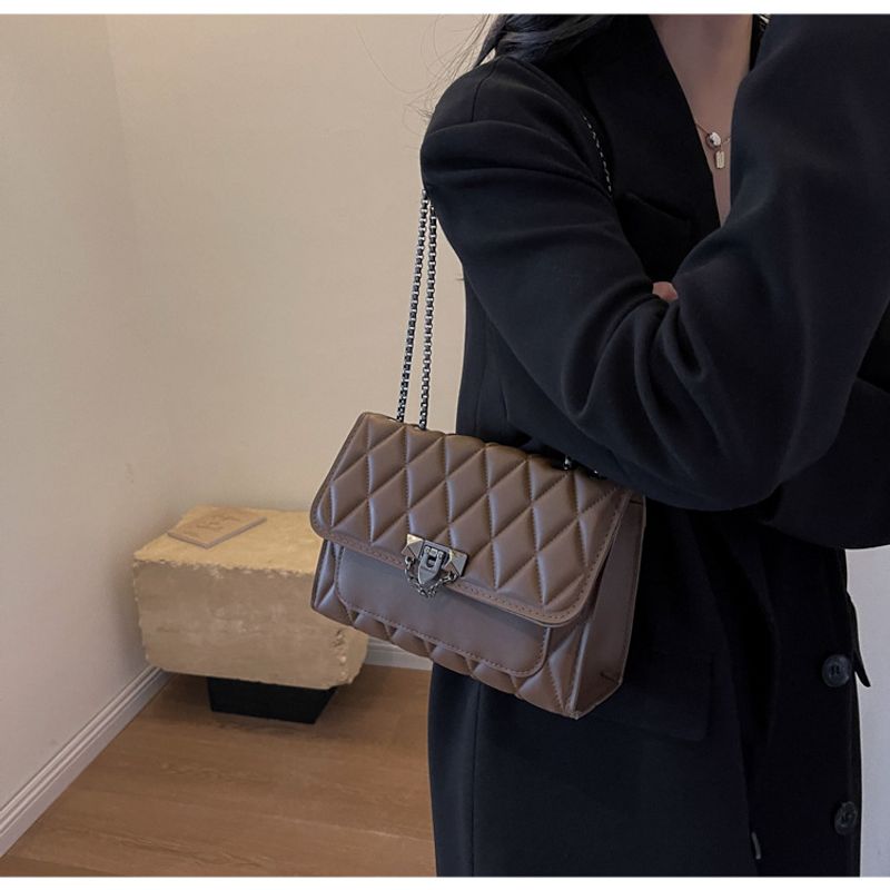 Populär Enfärgad Dia Broderitråd Retro Chain Messenger Shoulder Liten fyrkantig damväska_voghion.com