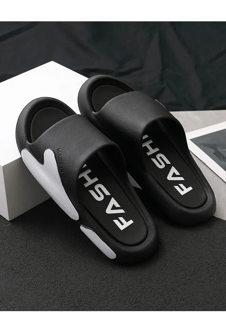 outside the for Slippers wearing in summer with a feeg of stepping on feces and thick soles that prevent slipping men_voghion.com