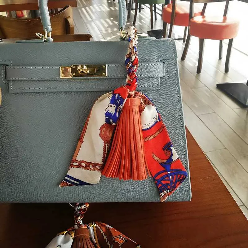 style silk decoration soft PU leather car keychain accessories fashionable womens jewelry pendant Y241121_voghion.com
