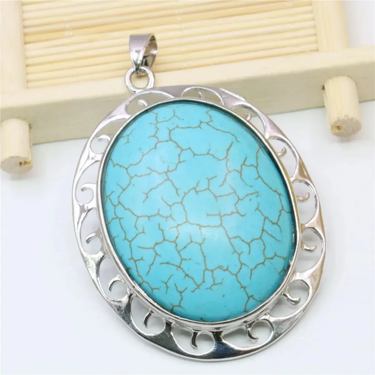 Colliers pendentifs ovales bleu dinde turquoise 42X50mm alliage bordure en métal pierre naturelle femmes filles cadeaux accessoires_voghion.com