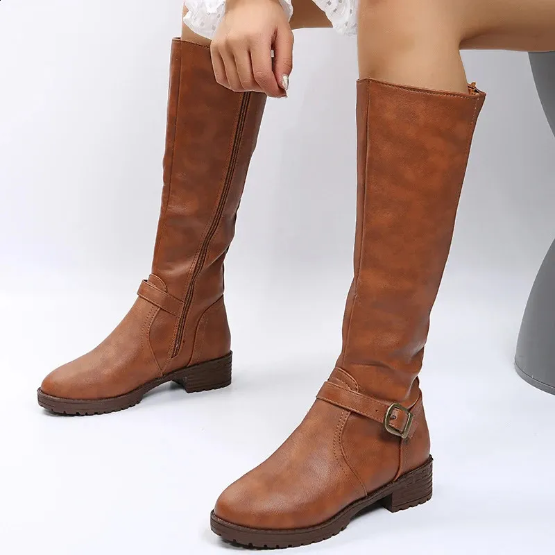 Retro Brown Knee High Large-sized Low Platform Long Autumn Pu Leather Zipper Womens Warm Boots 240911_voghion.com