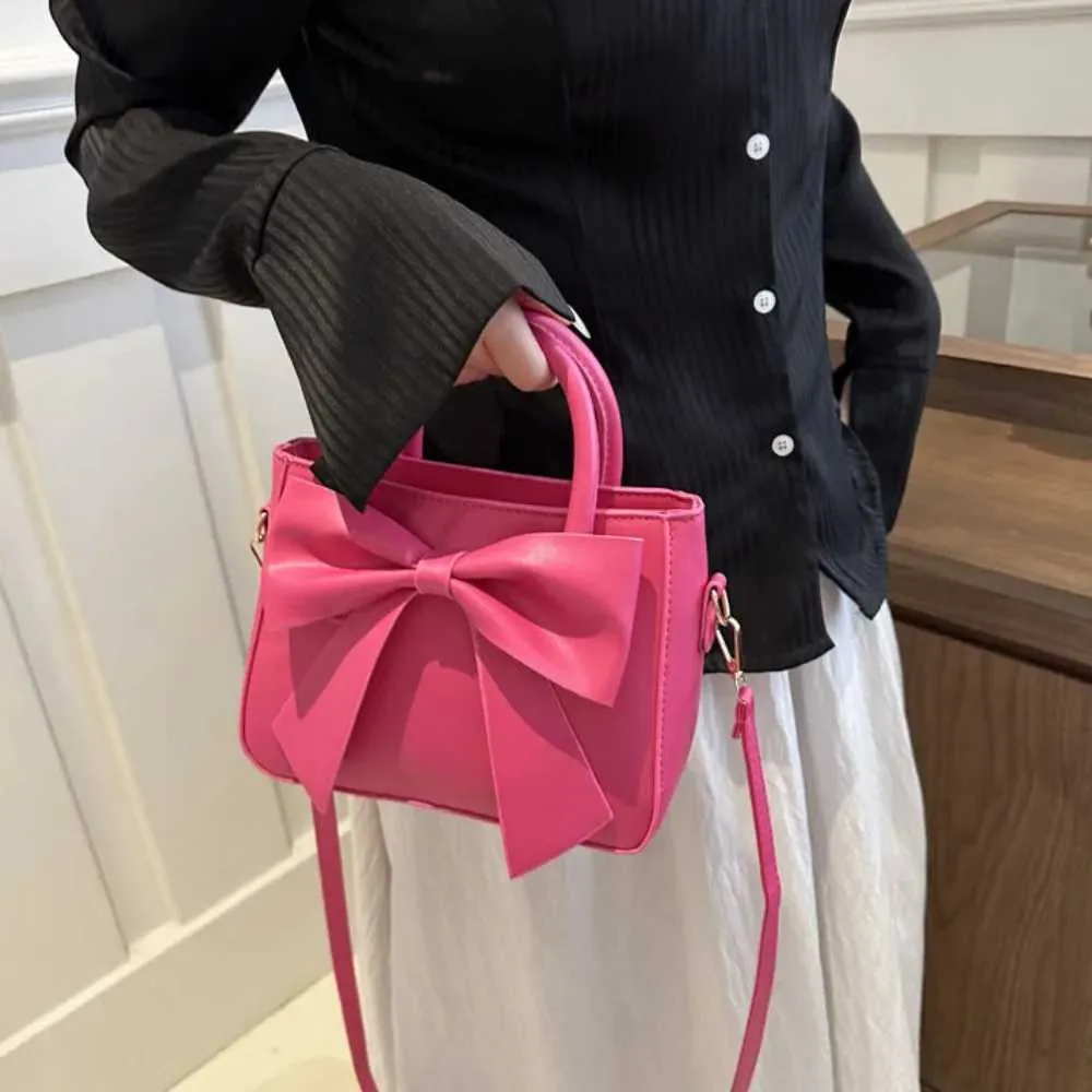 Damen Schultertasche Und Messenger Bag Aus Kunstleder Elegant_voghion.com
