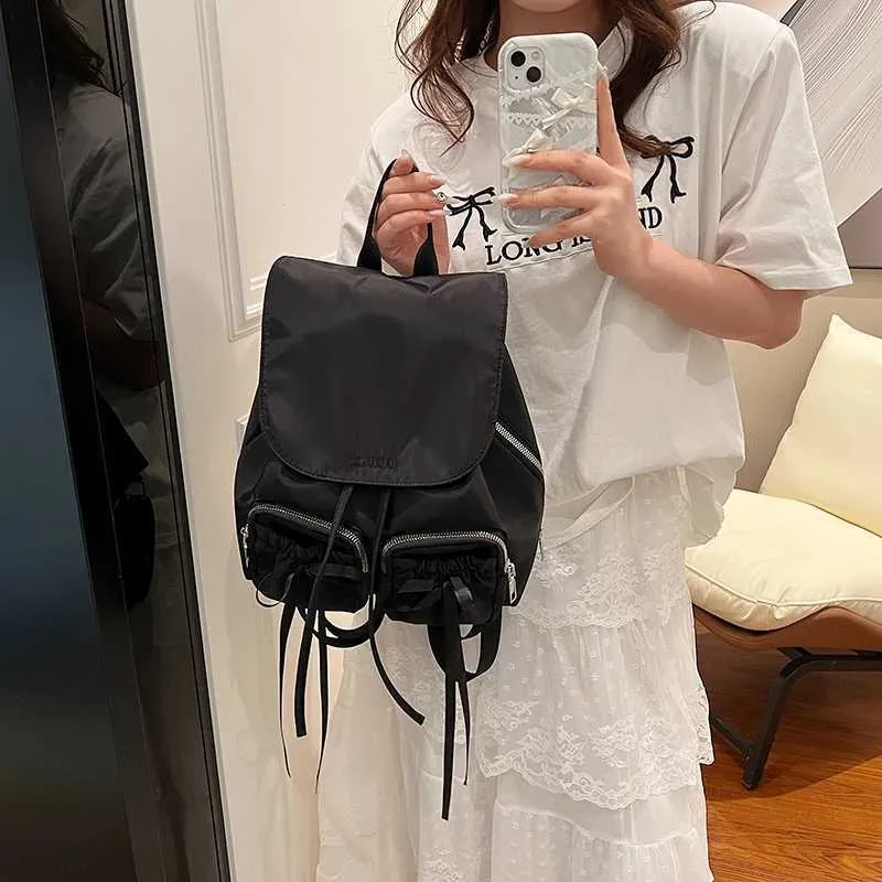 Bogen Design Frauen Kleine Nylon Rucksäcke 2024 Frühling Y2K Koreanische Mode Einfarbig Rucksack Dame Reise_voghion.com