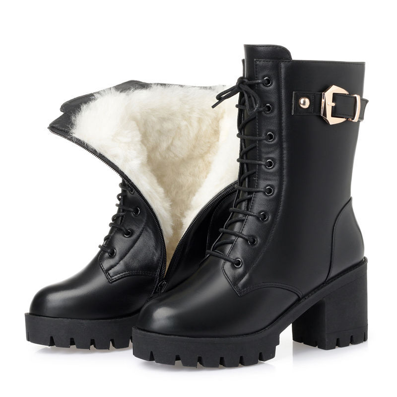 Bottes pour femmes printemps et automne bottes simples 2021 nouvelles bottes Martin talons épais talons hauts chaussures d'hiver tube moyen plus bottes courtes en velours pour mère