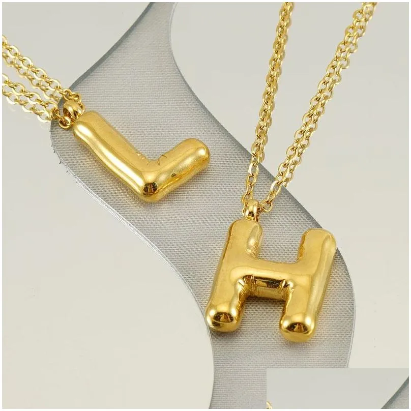 Collana con pendente iniziale lettera oro per donna e uomo_voghion.com
