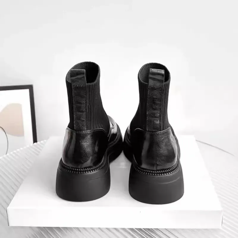 Stickade ankelboots i läder för kvinnor eleganta vinterkängor_voghion.com