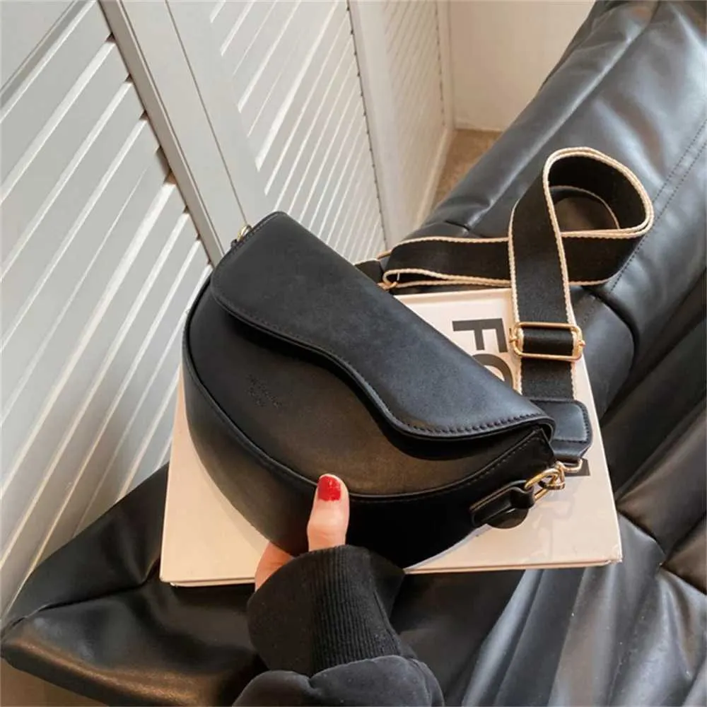 Women's Crossbody Bag With Stylish Red Strap Shoulder Bag Elegant_voghion.com