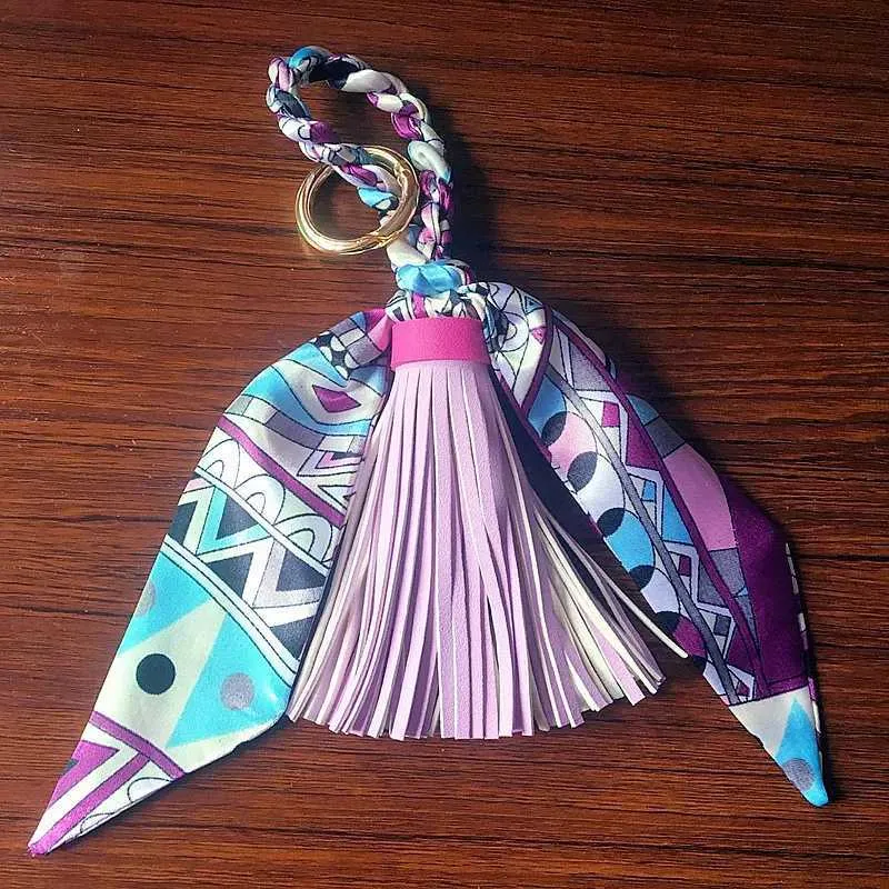 Pingente de lenço com borla de couro macio e fofo, acessório para bolsa, novo chaveiro, porta-chaves de carro da moda K1690 Y241121_voghion.com