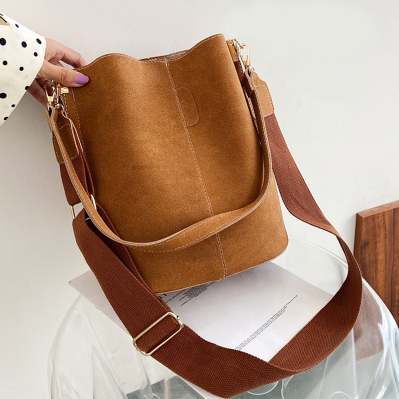2023 Design Frauen Eimer PU Leder Schulter Tasche Große Kapazität Dame Umhängetaschen Breiten Gurt Weibliche Einfarbig Totes_voghion.com
