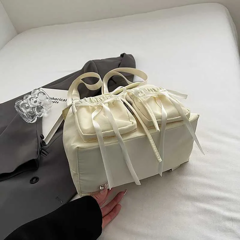 Bogen Design Frauen Kleine Nylon Rucksäcke 2024 Frühling Y2K Koreanische Mode Einfarbig Rucksack Dame Reise_voghion.com