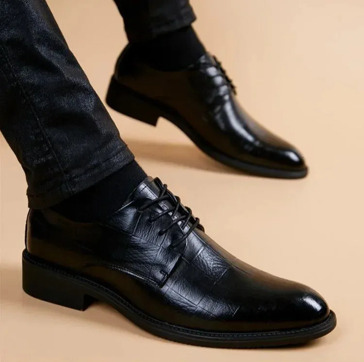 Nette herenschoenen voor zakelijke en formele gelegenheden_voghion.com