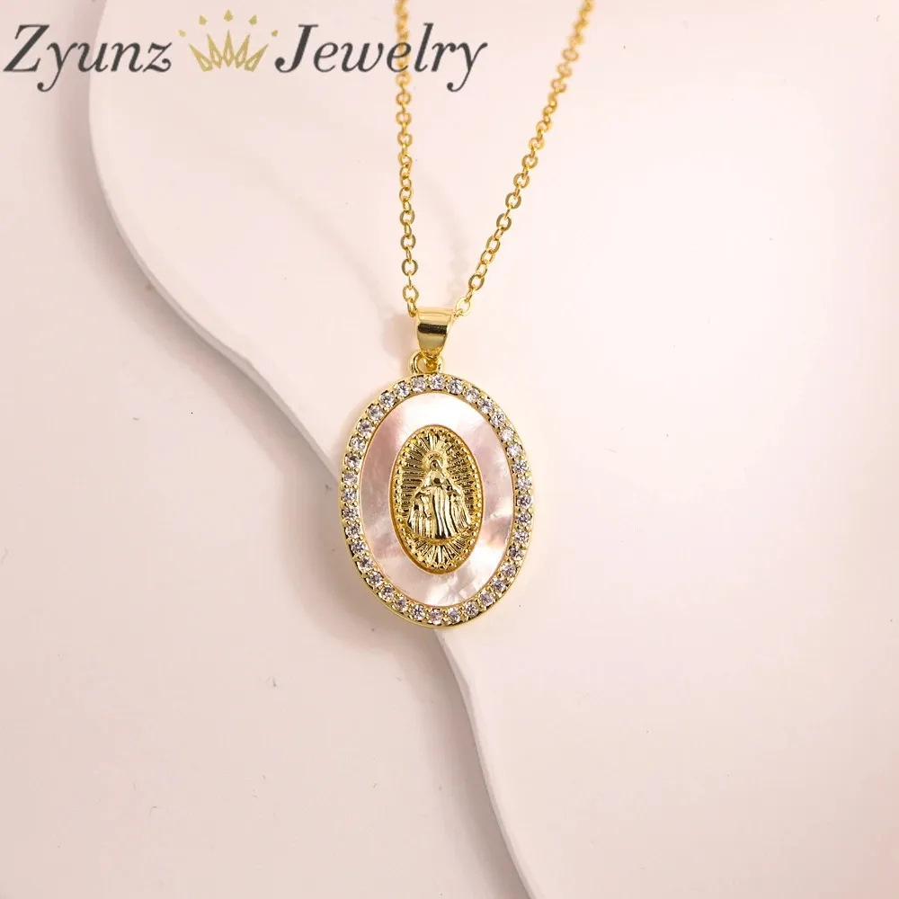 10 pezzi ciondolo con ciondolo in zirconia cubica intarsiata in oro con ciondolo a forma di conchiglia di Gesù, Vergine Maria, collana con gioielli religiosi 240710_voghion.com