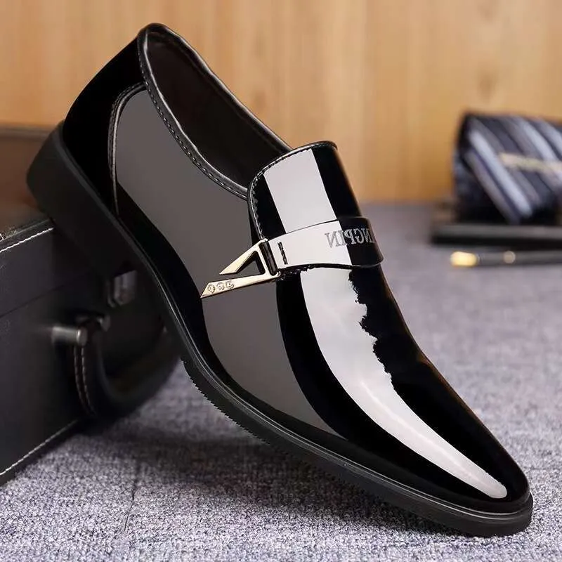 Men's patent men's trendy business dress British pointed toe sleevesmen's leather shoes free of shipping ss size_voghion.com
