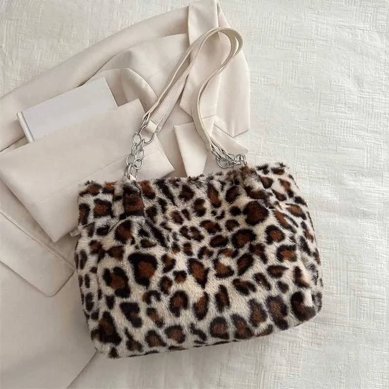 Designer Leopard Print Shoulder Bag Large Capacity Women Handbag_voghion.com