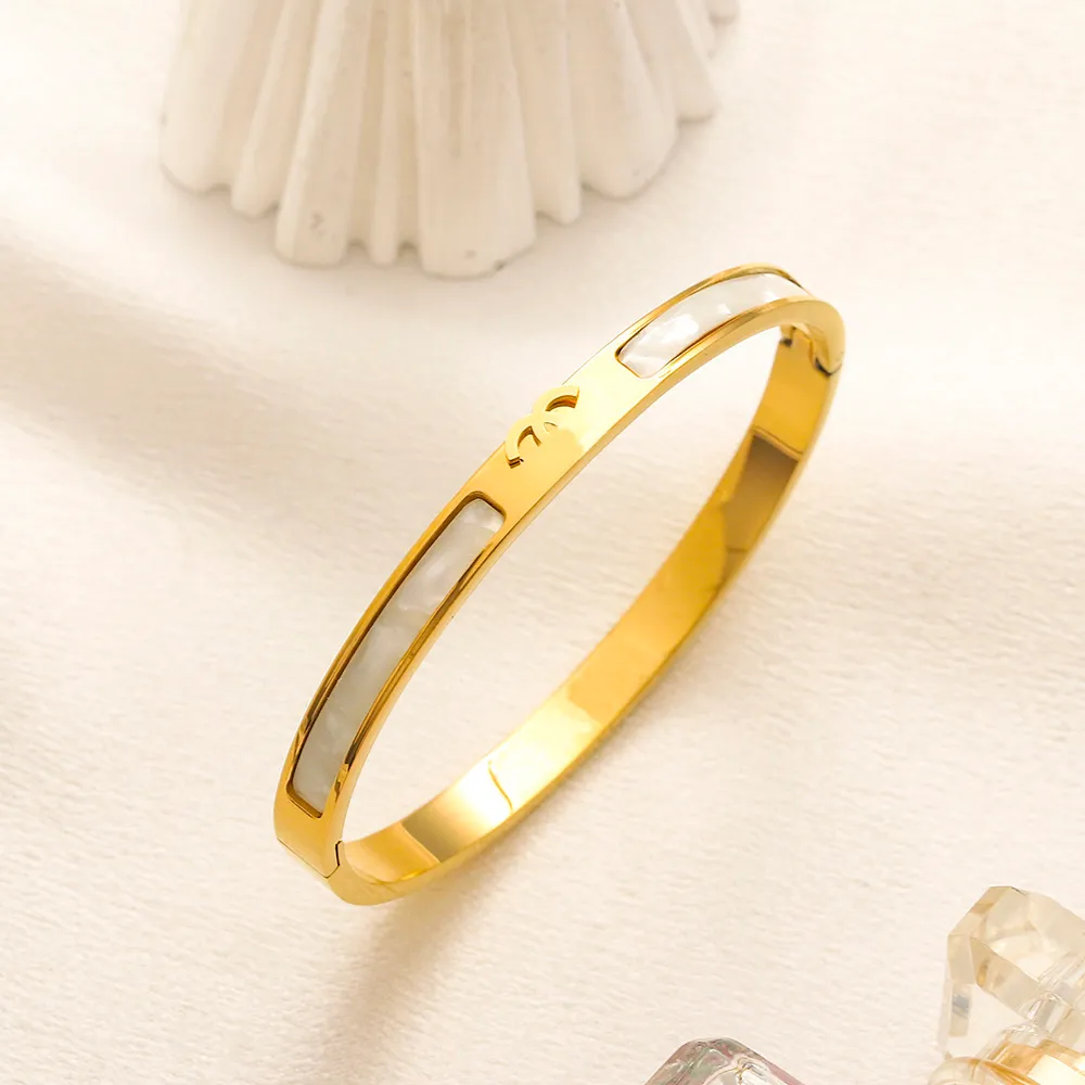 Classic Women Gold Plated Designer Jewelry Spring New Love Gifts Bracelet Box Packaging Boutique Womens Stainless Steel_voghion.com