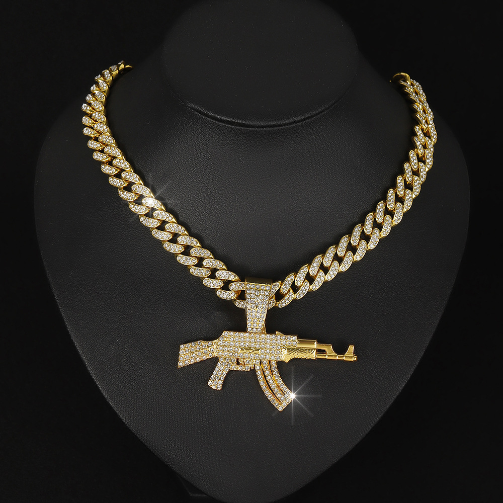 Jewelry & Accessories Unisex Alloy Game Peripheral AK Submachine Gun Cuban Chain Firearms Necklace Men's Hip Hop Hip Hop Style Sweater Chain