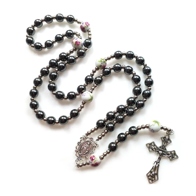 Chapelet catholique en perles d'hématite avec croix de jésus_voghion.com