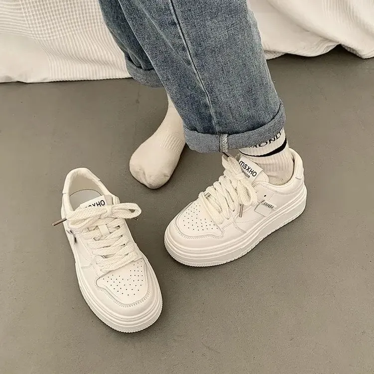 Casual Kvinna Sko Modis Rund tå Kilkorg Träskor Plattform Söt Retro Sommar Liten Sport Creepers Rom Snörning Leis_voghion.com
