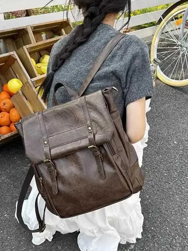 Zaino con patta stile giapponese per donna e studentesse_voghion.com