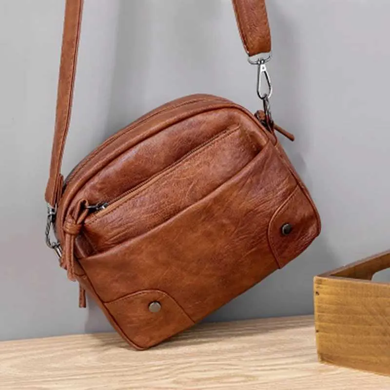 Women’s Leather Crossbody Bag With Three Layers And Multi Pockets_voghion.com