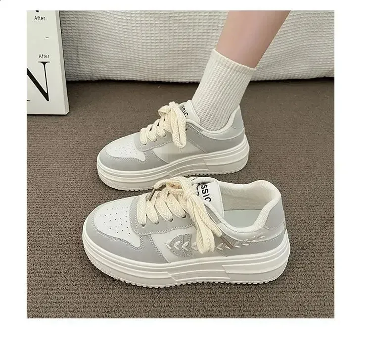 Baskets à plateforme épaisses pour femmes, chaussures de sport décontractées vulcanisées à lacets pour femmes, chaussures de mode noires et roses 240826_voghion.com