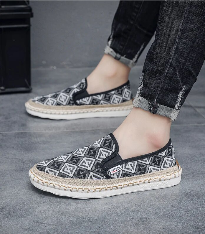 2024 Summer New One Step Old Beijing Cloth Trendy Linen Breathable Fisherman Men's Casual Shoes_voghion.com