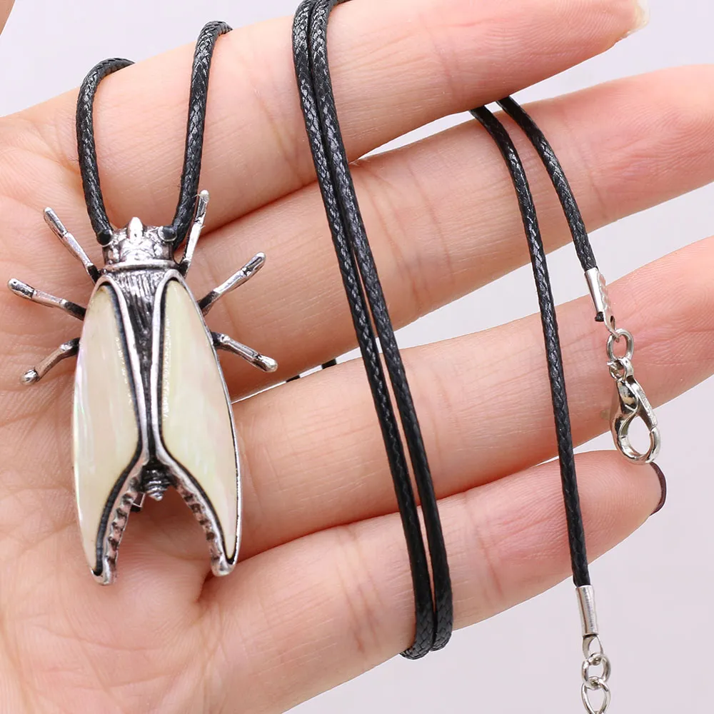 Anhänger Halsketten Natürliche Muschel Halskette Insektenform 28x40mm für DIY Schmuckherstellung Armband Wohndekoration Geschenk_voghion.com