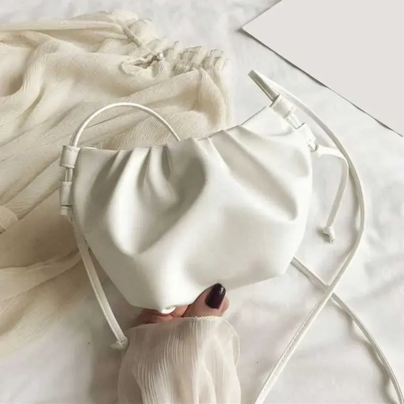 Small 2024 spring and summer inced trend 100 temperature bag garbage cloud mini coin wrinkled cross body Y241026_voghion.com