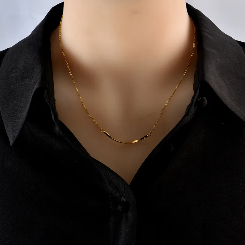 Colar com pingente de barra curva para mulher em aço inoxidável_voghion.com