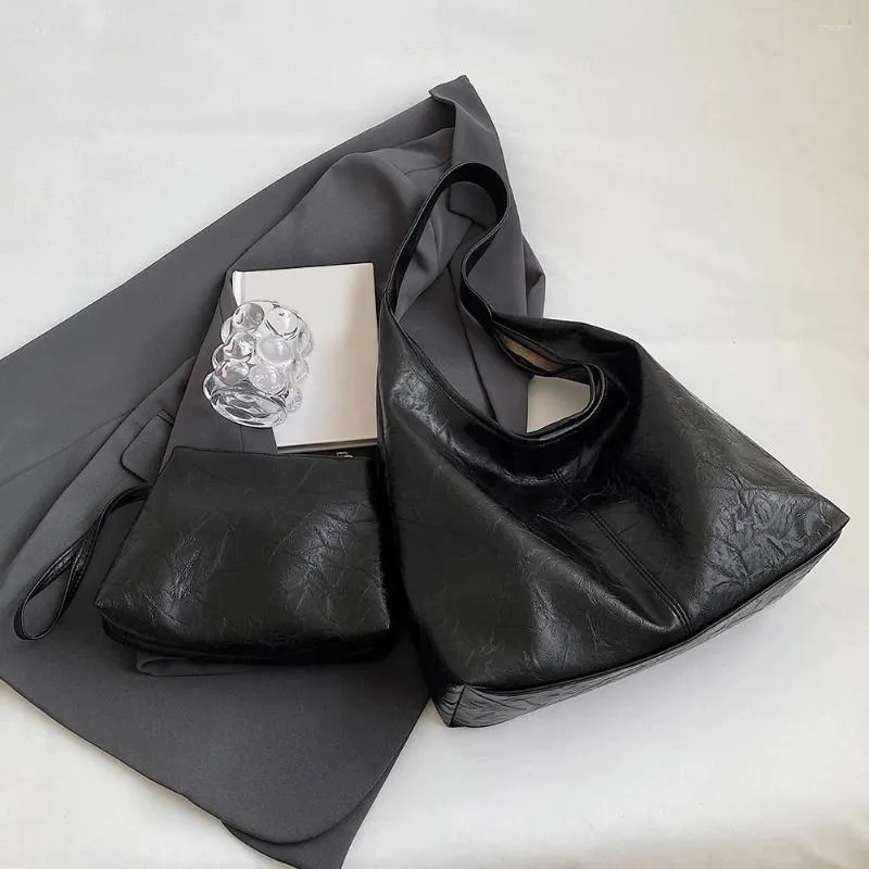Borsa a spalla hobo e pochette donna set versatile elegante_voghion.com
