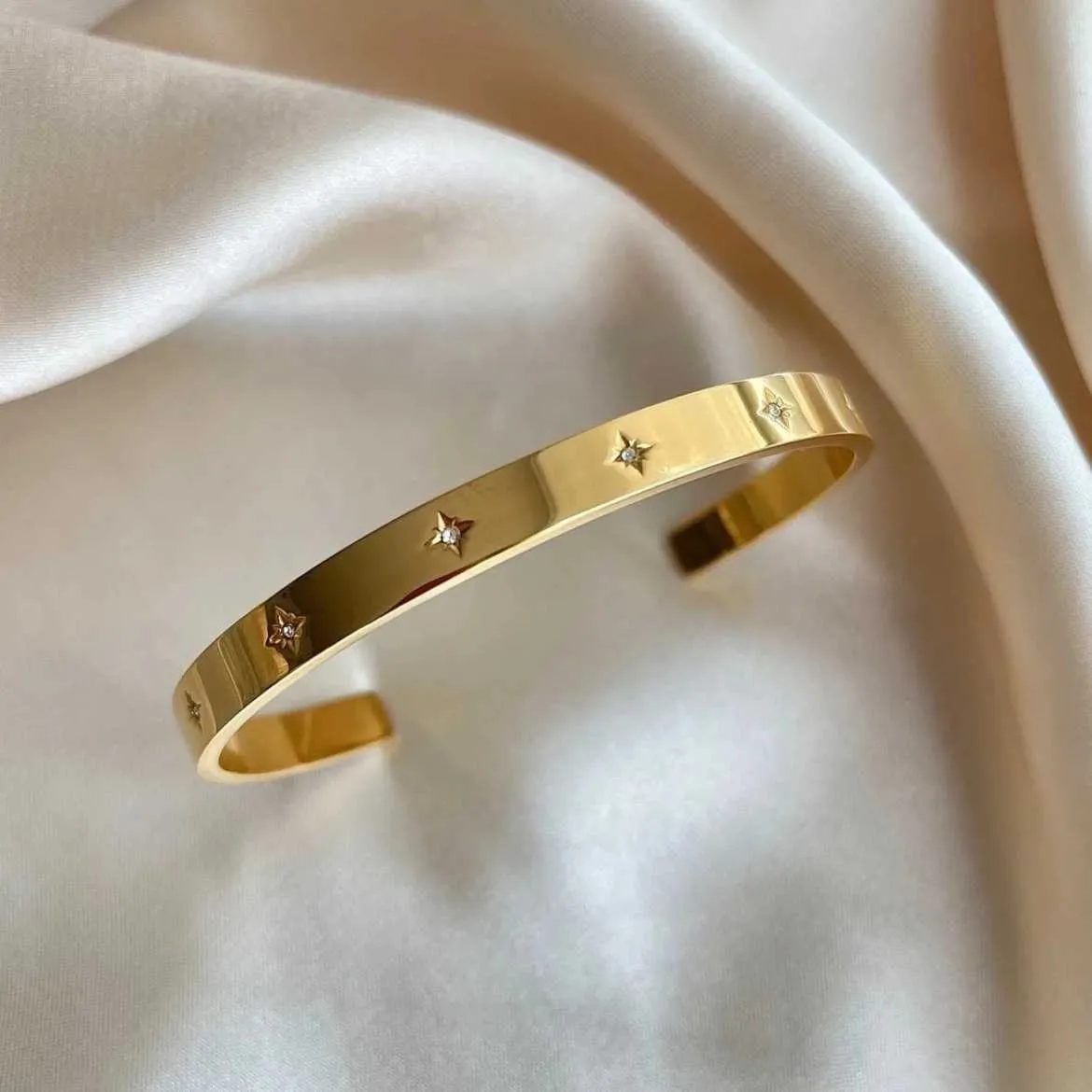 Braccialetti alla moda punk color oro per donne e uomini, braccialetti in acciaio inossidabile alla moda, accessori per gioielli bohémien_voghion.com
