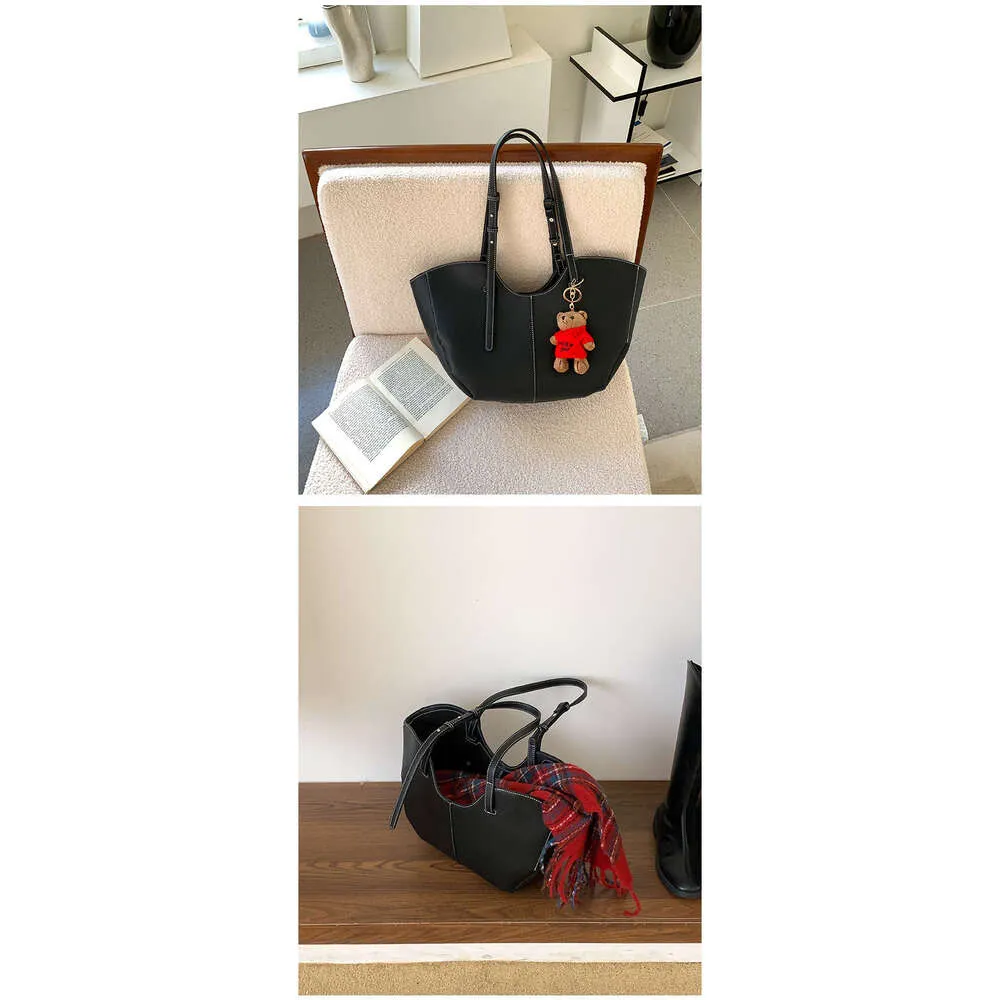 Designer Large Capacity Women Handbag Single Shoulder Portable Shopping Leather Ladies Commuter Underarm Totes Bag_voghion.com