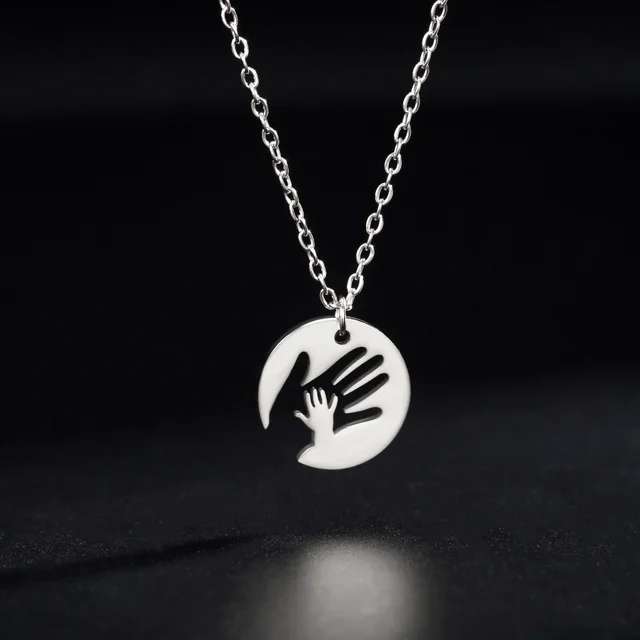 Collier main de bébé Skyrim mère enfant chaîne enfant famille maman cadeau pour femme homme pendentif en acier inoxydable bijoux mode_voghion.com